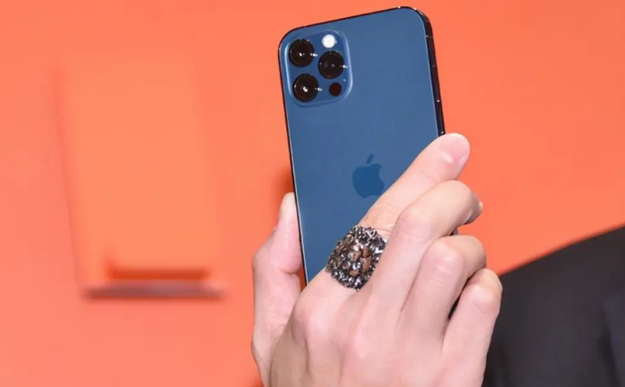 隆德苹果手机维修分享iPhone12系列重启方法教程 